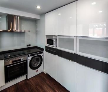 Piso ático de 3 habitaciones, terraza y una plaza de garaje - Foto 5