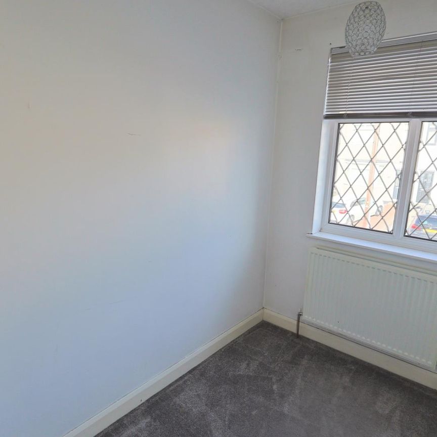 Herrick Road, Poets Corner, Coventry - IMMACULATELY PRESENTED - Photo 1