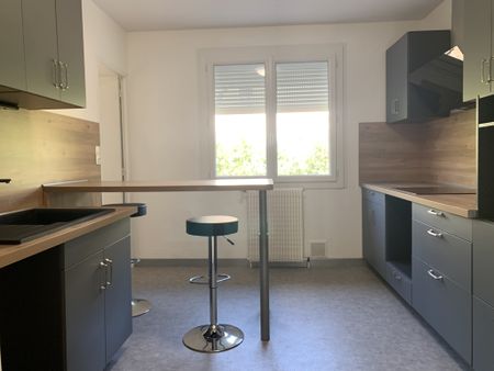 Maison 148.42 m² - 5 Pièces - Niort (79000) - Photo 2