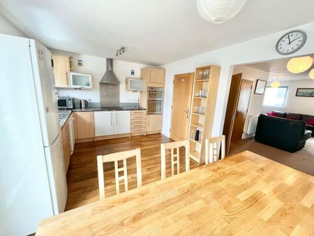 4 bedroom townhouse to rent - Photo 4