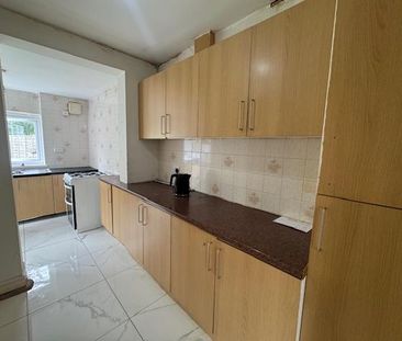 4 bedroom property to rent - Photo 5