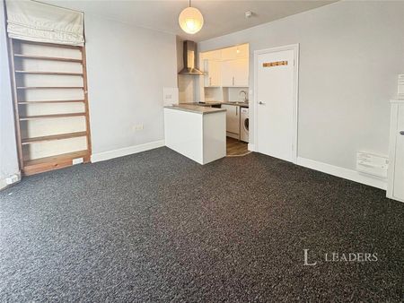 1 bedroom apartment to rent Western Street, Brighton, East Sussex, BN1 - Photo 2
