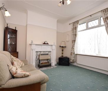 366, Bradford Road, Stanningley, Pudsey, West Yorkshire, LS28 7TQ - Photo 1