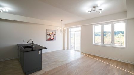 For Lease - 64 Hillcroft Way, Kawartha Lakes, Ontario - Photo 5