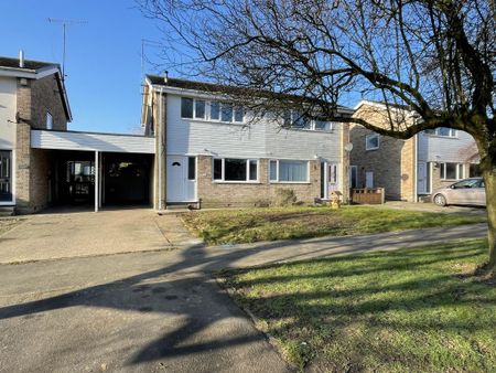 3 bedroom semi-detached house to rent - Photo 4