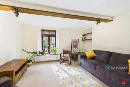 1 bedroom maisonette to rent - Photo 2