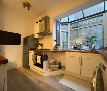 2 bedroom flat to rent - Photo 6