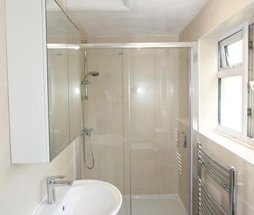 1 bedroom in a house share to rent - Photo 6