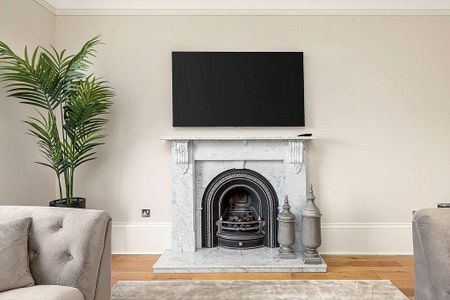 3 bedroom apartment to rent - Photo 4