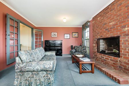 29 Roslyn Road, Belmont - Photo 5