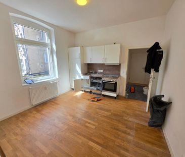 Single-Wohnung mit EBK ab 01.05 - Foto 2