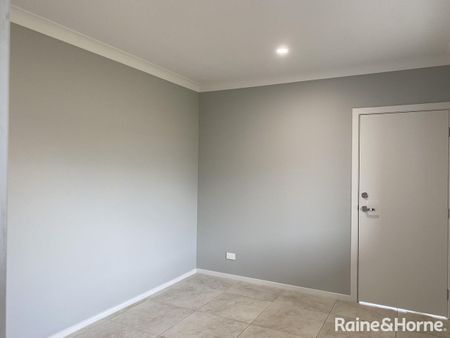 2 Bedroom Granny Flat in the Darraby Estate - Photo 3