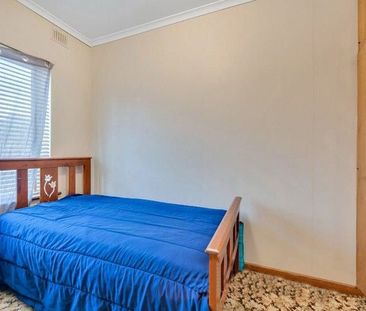 Cosy and Well-Maintained Two Bedroom Unit - Photo 1