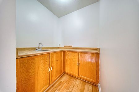 For Lease - 31 Goldhawk Trail, Toronto, Ontario - Photo 3