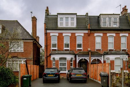 3 bedroom apartment to rent - Photo 3