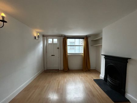 Sun Street - Photo 2