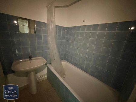 Location Appartement 3 pièces 54m² CHATEAUROUX 36000 - Photo 2