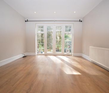 2 bedroom terraced house to rent - Photo 3