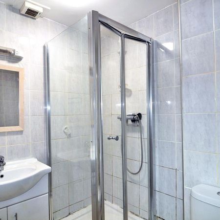 Studio to rent - Photo 4