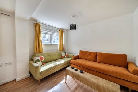 2 Bed Flat, Matthias Road, N16 - Photo 3