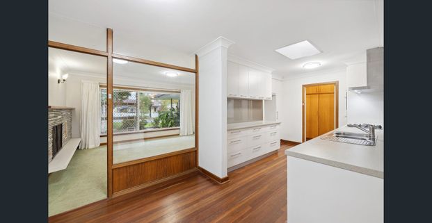 Family home. - Photo 1