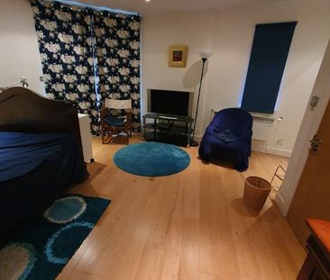 Room in a Shared Flat, Upper Marshall Street, B1 - Photo 2