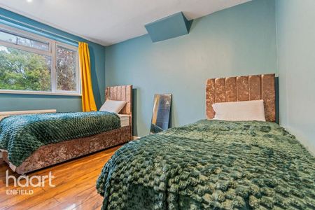 6 bedroom semi-detached house to rent - Photo 4