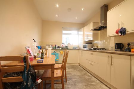 Claremont Road, Spital Tongues - Photo 4