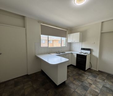 3/13 Adams Street, Queanbeyan - Photo 2