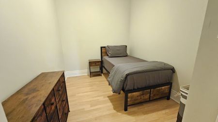 For Lease - 3880 Duke Of York Boulevard Unit# 2803, Mississauga, Ontario - Photo 5