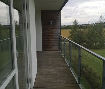 I denne skønne 3-værelses lejlighed får du: - Photo 2