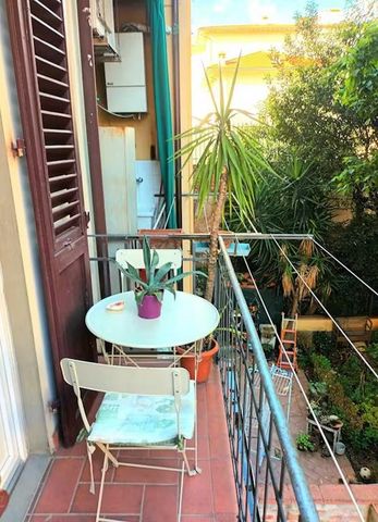 Piazza di San Iacopino, Florence, Tuscany 50144 - Photo 5