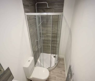 Room , Gorton Road - Photo 4