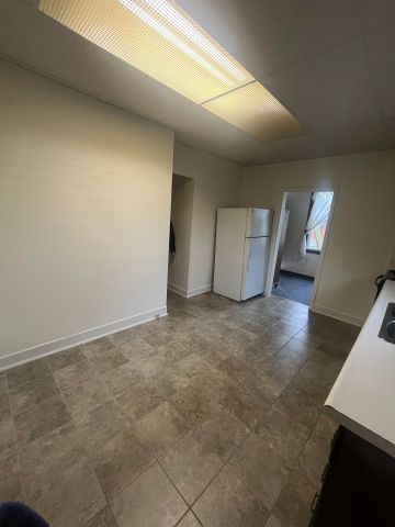 For Lease - 32 Lakeview Drive Unit# 2, Hamilton, Ontario - Photo 5
