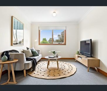 FAMILY LIVING ON A GRAND SCALE COMPLETE WITH A 1/2 BASKET BALL COUR... - Photo 2