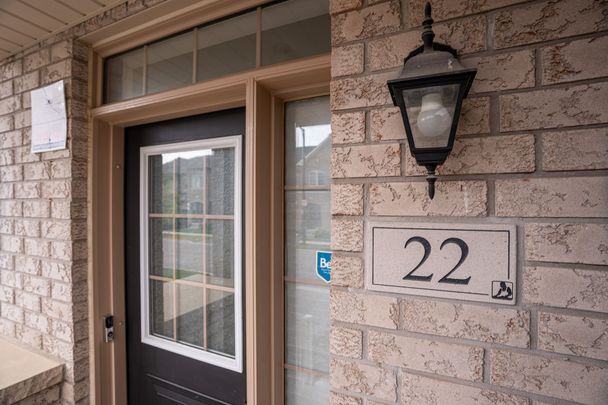 For Lease - 22 Goulston Street, Brampton, Ontario - Photo 1