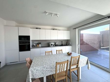 Situation privilégiée au centre de Forville (Fernelmont), au 1er étage de cette nouvelle résidence, très bel appartement 2 chambres avec grande terrasse, cave en sous-sol et 2 parkings extérieurs ! - Foto 5