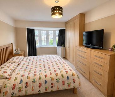 4 bedroom semi-detached house to rent - Photo 4