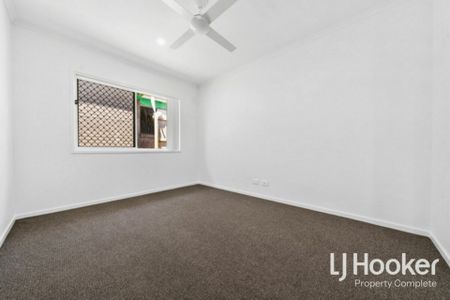 MALLEE POCKET LOCATION - TWO LIVING ZONES - GREAT SIZE YARD - Photo 4