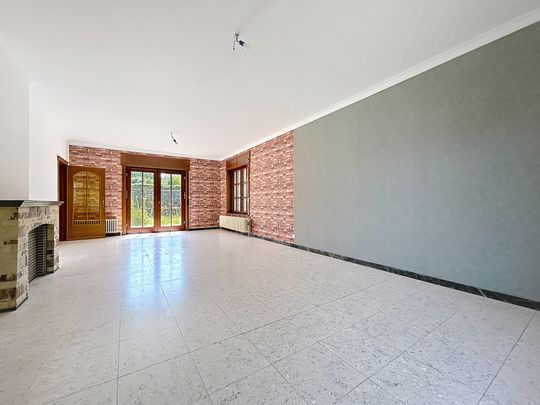 Huis met zes slaapkamers in Orp-Jauche - Photo 1