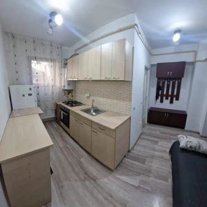 Apartament cu 1 camera, decomandat, zona Tatarasi-Ateneu - Photo 2