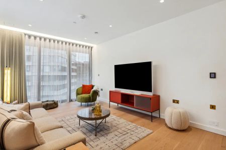 2 bedroom flat in Kings Cross - Photo 5