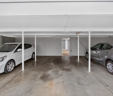 Freshly Updated Unit in Prime Wynnum Location - Photo 6