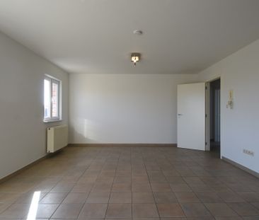Leuk 2 slaapkamer appartement met fantastisch terras nabij het centrum - Photo 4