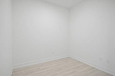 For Lease - 60 Central Park Roadway N/A Unit# 908, Toronto, Ontario - Photo 3