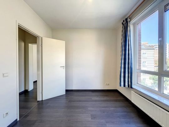 Appartement te huur - Photo 1