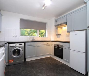 2 bedroom maisonette to rent - Photo 5