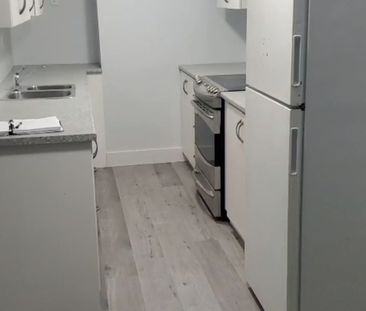 For Lease - 23 Catchfly Crescent, Brampton, Ontario - Photo 2