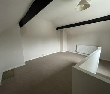 3 bedroom semi-detached house to rent - Photo 3