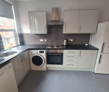 3 Bed - 19a Winston Gardens, Headingley, Leeds - LS6 3LA - Student - Photo 3